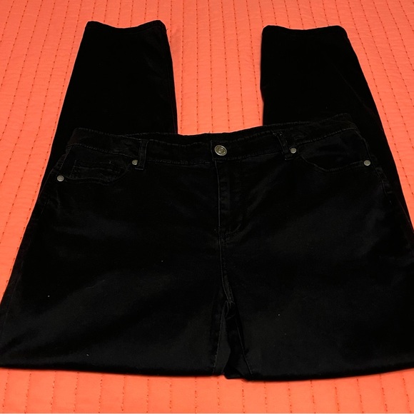 Buffalo David Bitton Ladies Size 12/32 Black Slim Leg Jeans Like New - Picture 1 of 10